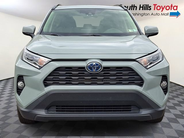 Used 2020 Toyota RAV4 XLE w/ Convenience Package image 2