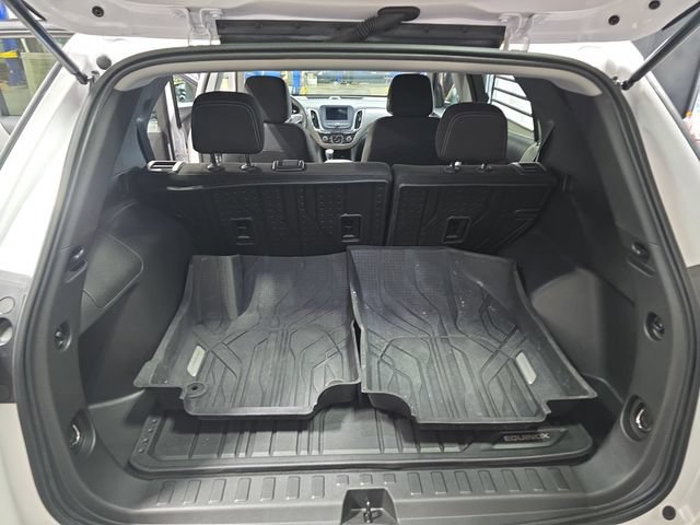 Used 2024 Chevrolet Equinox LS w/ LS Convenience Package AWD/4WD image 12