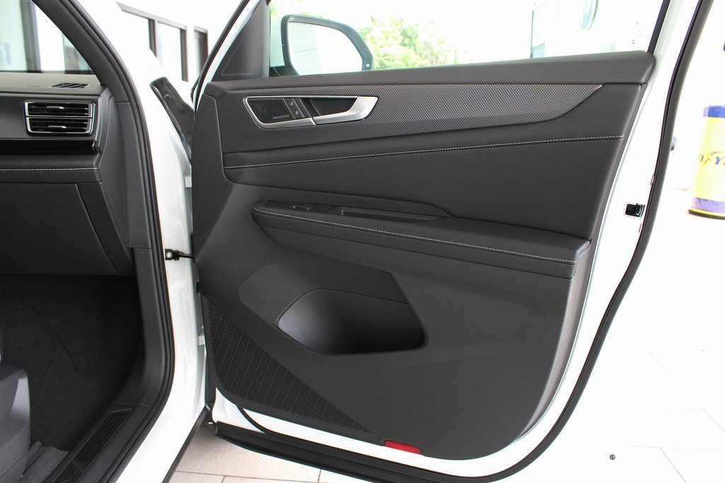 New 2025 Volkswagen Atlas Cross Sport SEL Premium R-Line image 64
