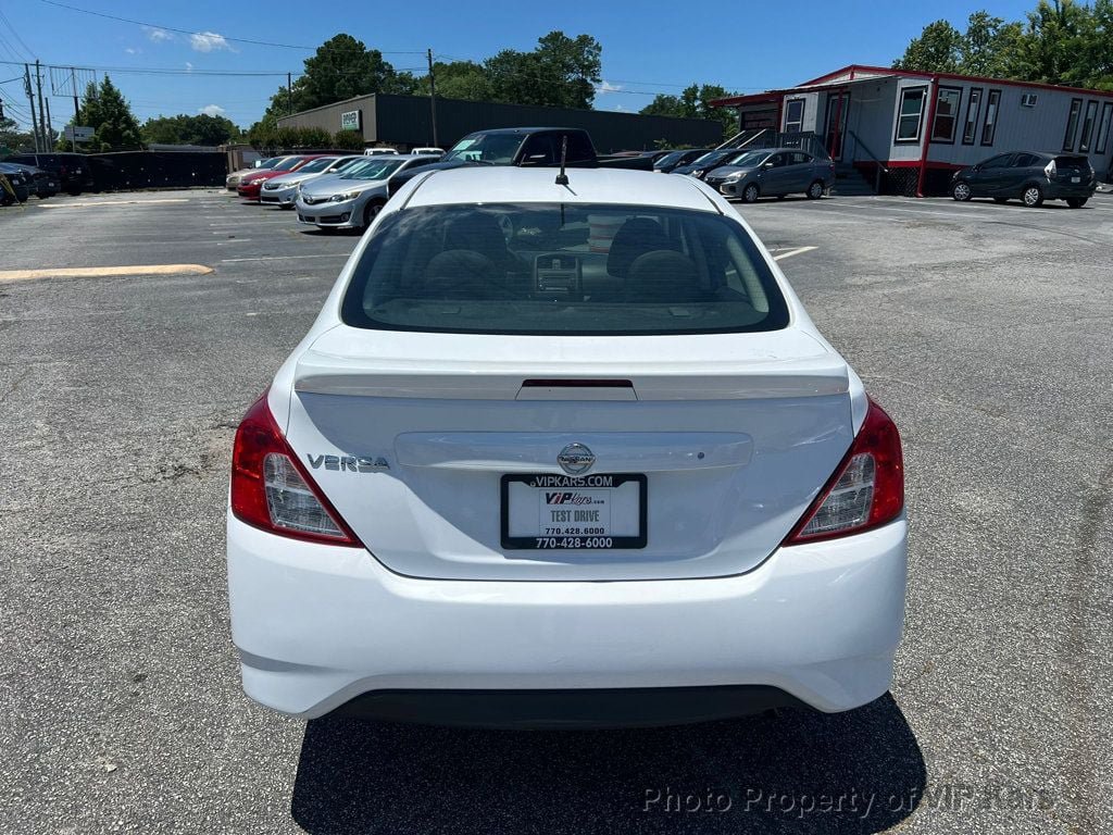 Used 2018 Nissan Versa S Plus FWD image 5