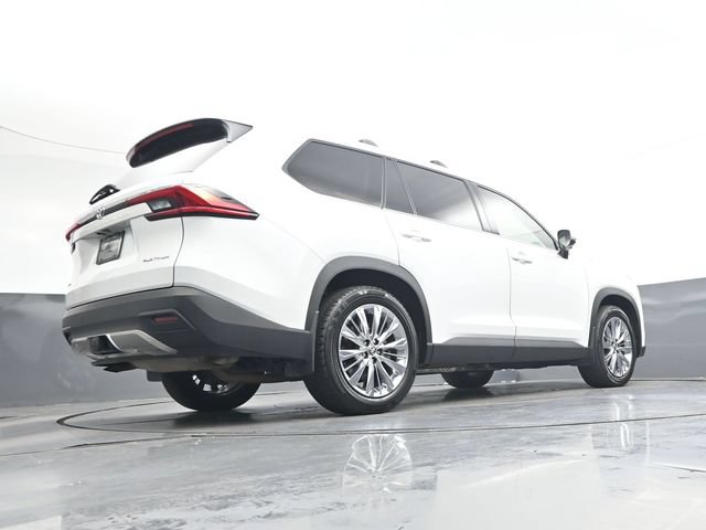 Used 2024 Toyota Grand Highlander AWD image 34
