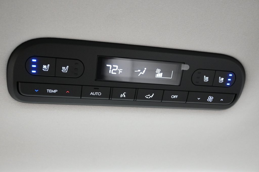 Used 2026 Hyundai Palisade Calligraphy FWD image 25