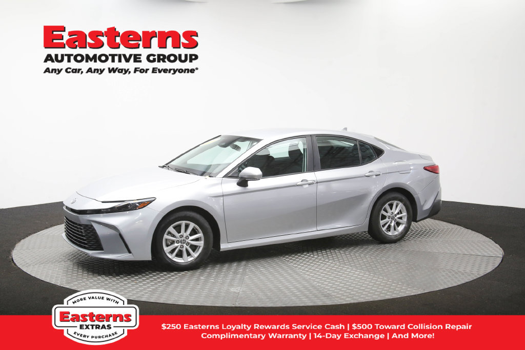 Used 2025 Toyota Camry LE FWD image 58