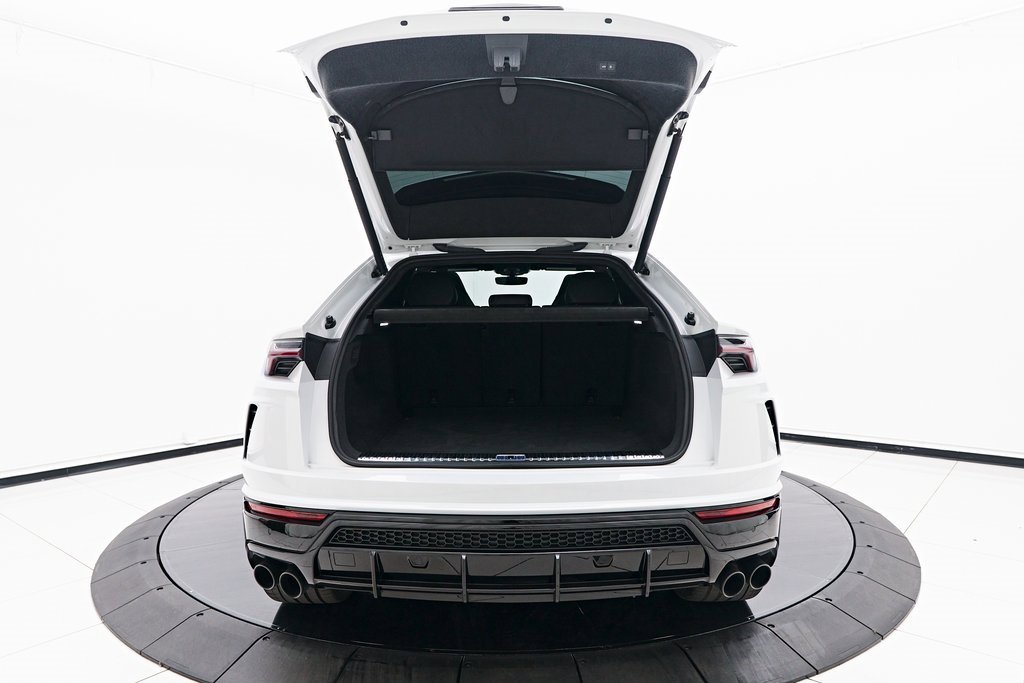 Used 2022 Lamborghini Urus image 21