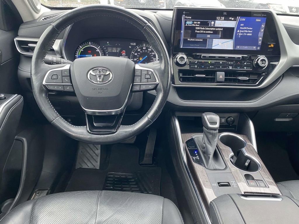 Used 2020 Toyota Highlander Platinum image 9
