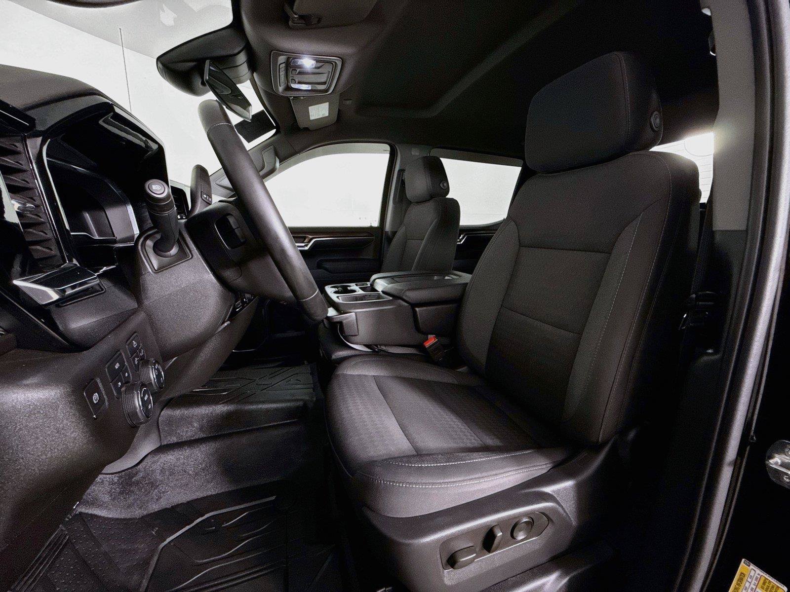 Used 2023 Chevrolet Silverado 1500 LT AWD/4WD image 21
