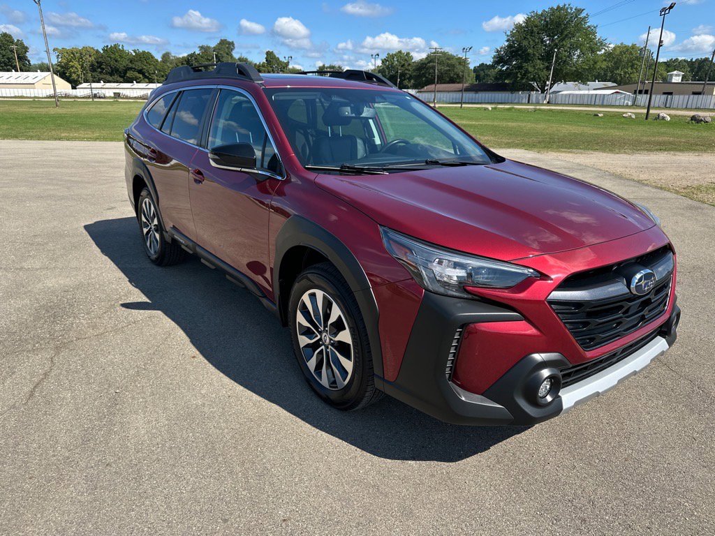 Used 2023 Subaru Outback Limited XT image 4