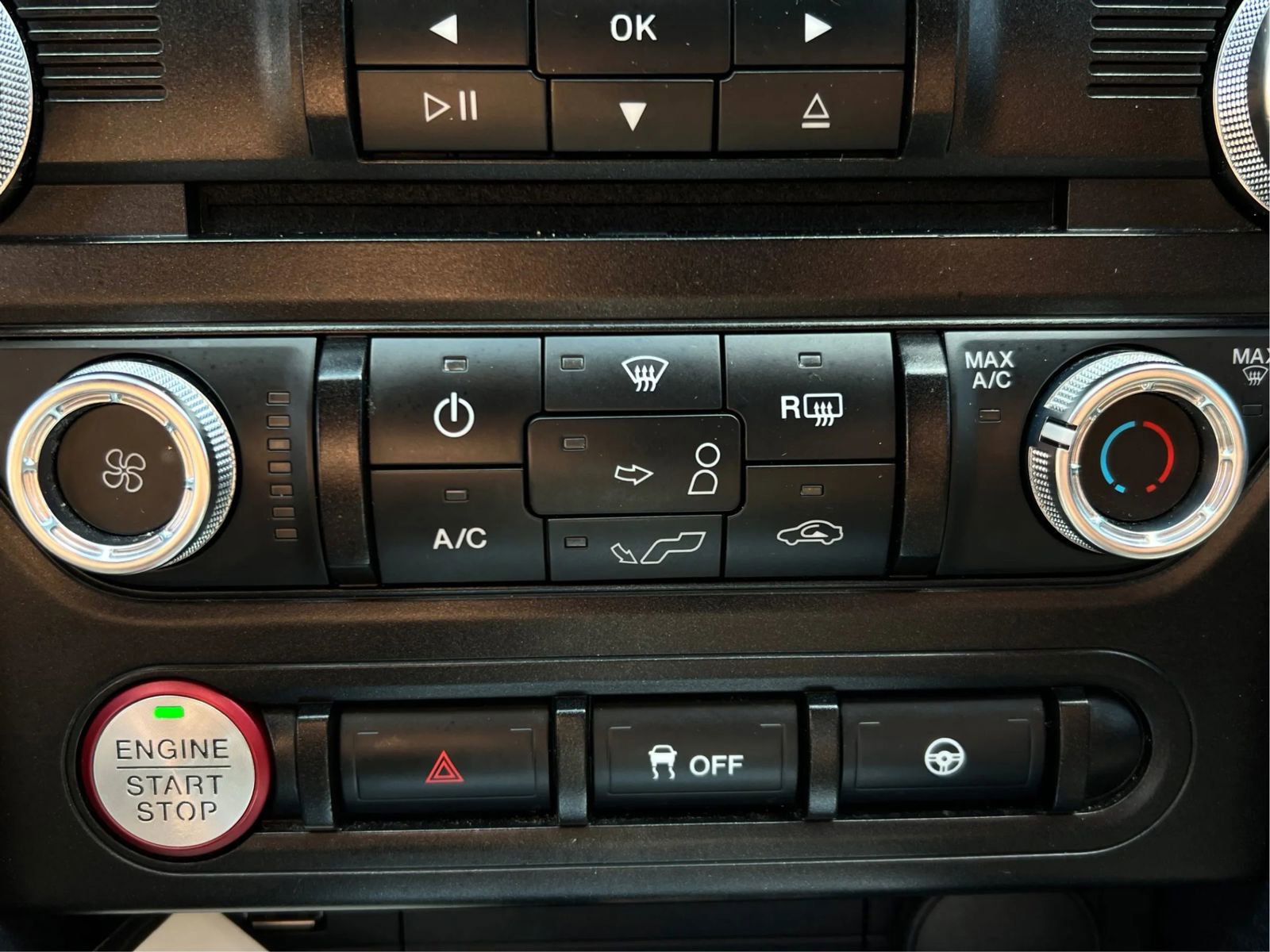 Used 2018 Ford Mustang GT RWD image 32
