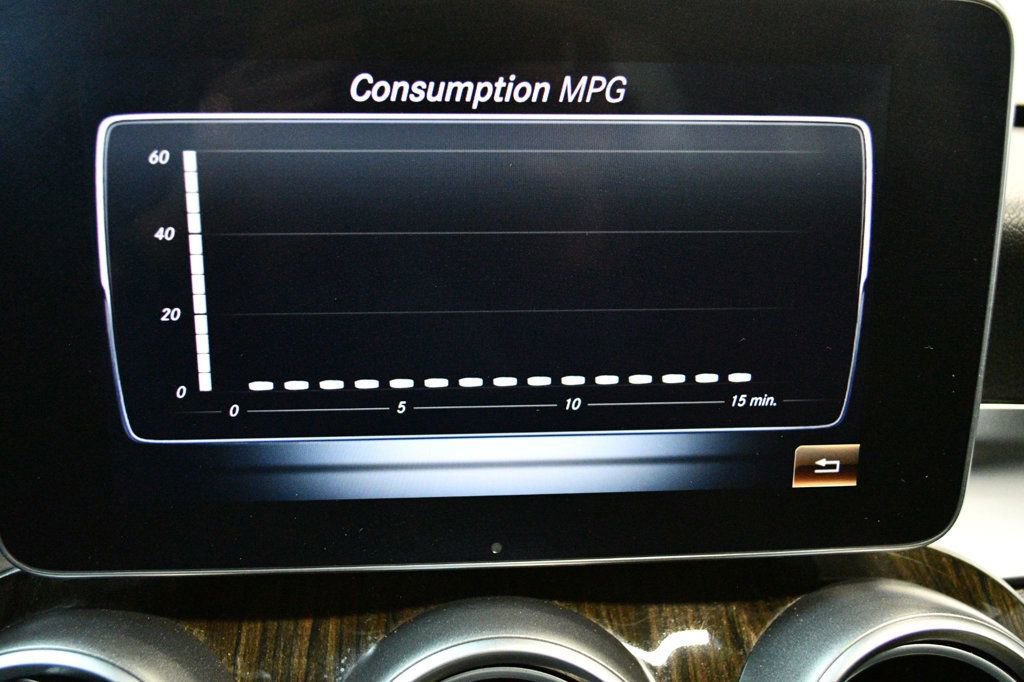 Used 2015 Mercedes-Benz C 300 Sedan image 60