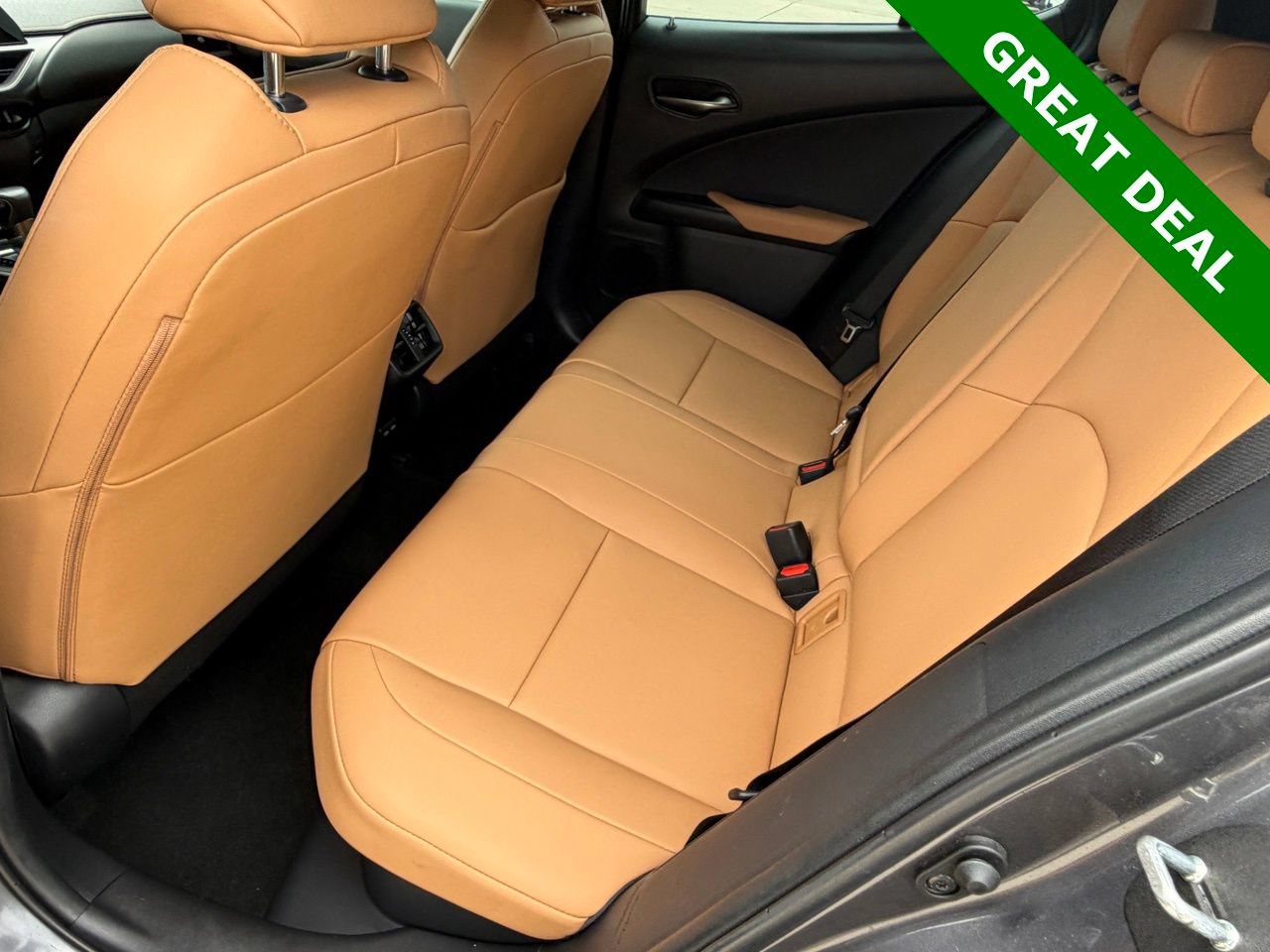 Used 2024 Lexus UX 250h FWD w/ Premium Package image 35