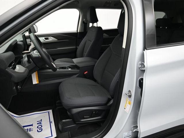 Used 2026 Ford Explorer Active RWD image 11