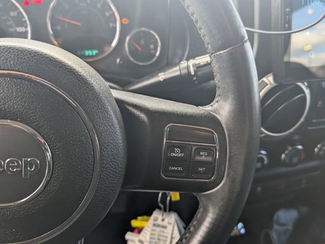 Used 2017 Jeep Wrangler Unlimited Sahara w/ Connectivity Group image 15