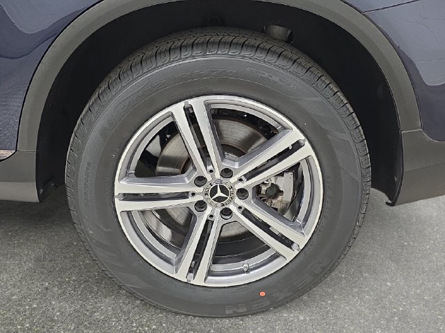 Used 2022 Mercedes-Benz GLC 300 4MATIC image 30