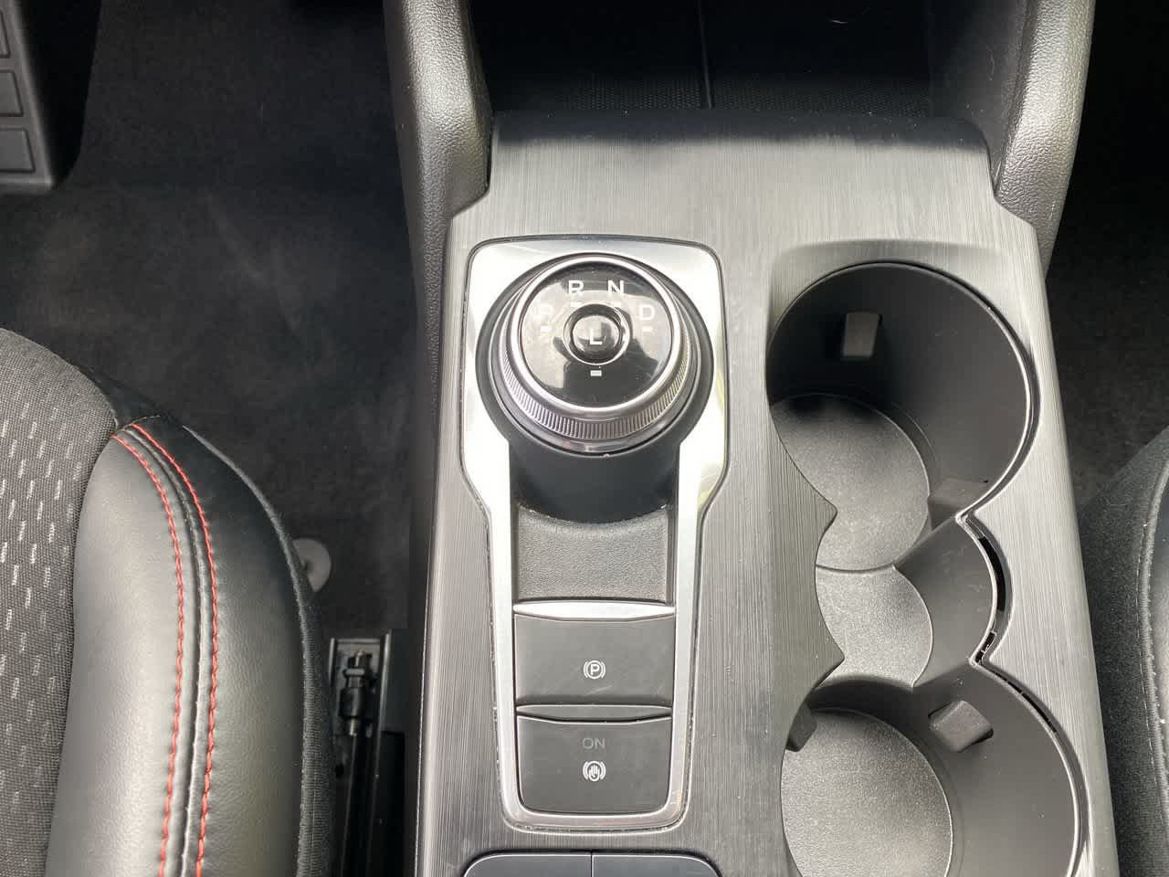 Used 2025 Ford Escape ST-Line Select AWD/4WD image 25
