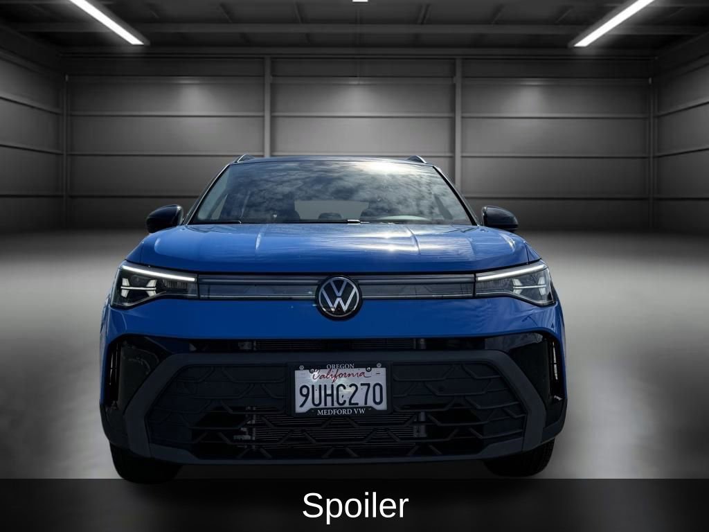 Used 2025 Volkswagen Taos SE image 9