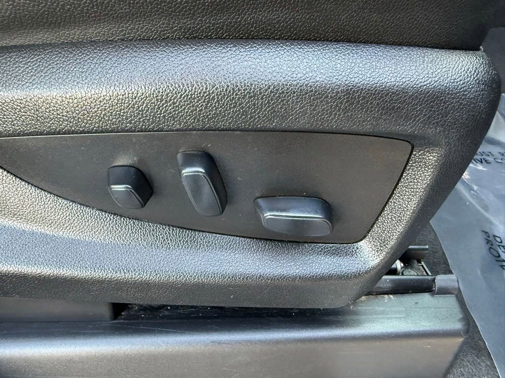 Used 2019 Chevrolet Tahoe LT image 16