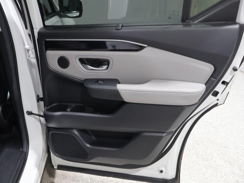 Used 2025 Honda Pilot Touring image 21