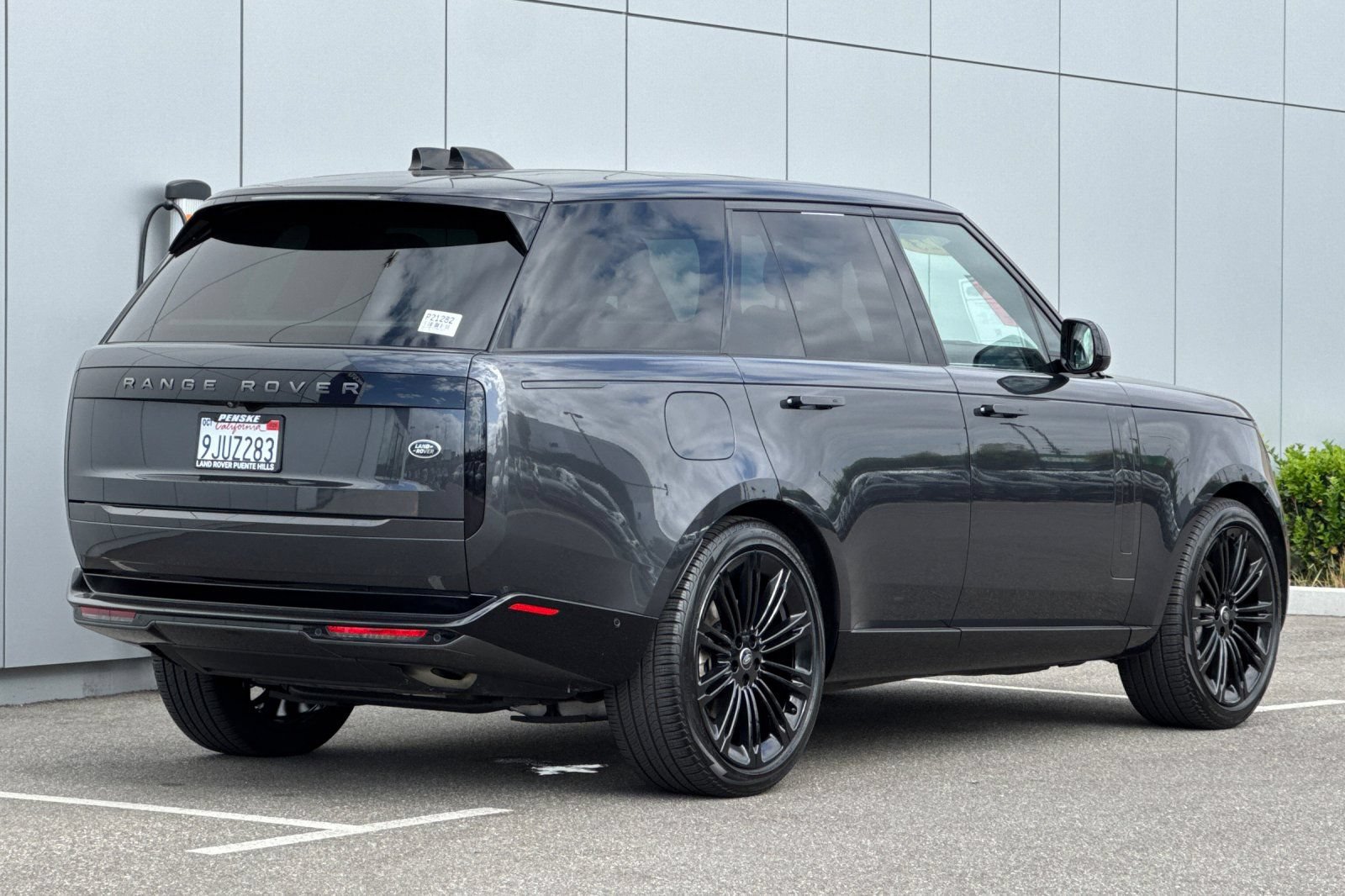 Used 2023 Land Rover Range Rover SE AWD/4WD image 5