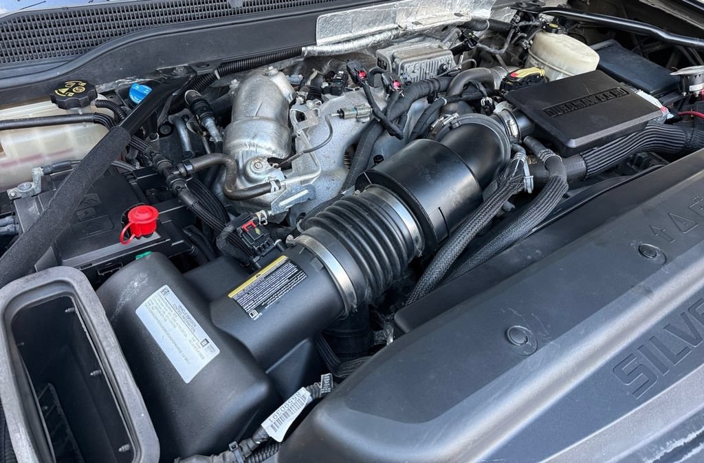 Used 2018 Chevrolet Silverado 2500 LT w/ LT Convenience Package AWD/4WD image 26