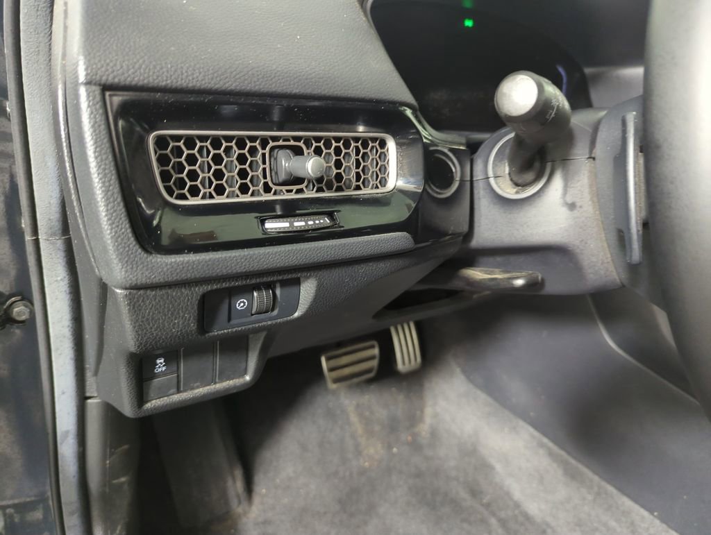 Used 2025 Honda Civic Sport image 27