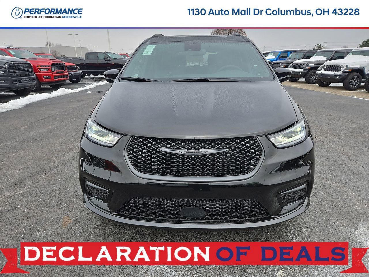 New 2026 Chrysler Pacifica Select image 2