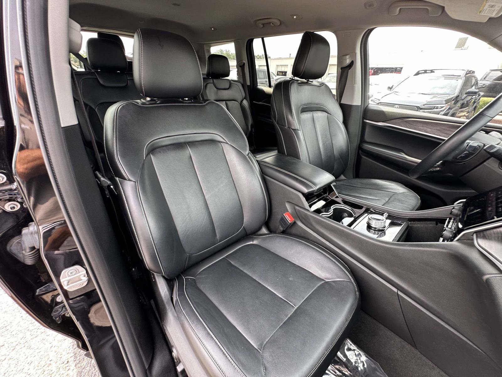 Used 2021 Jeep Grand Cherokee L Limited AWD/4WD image 31