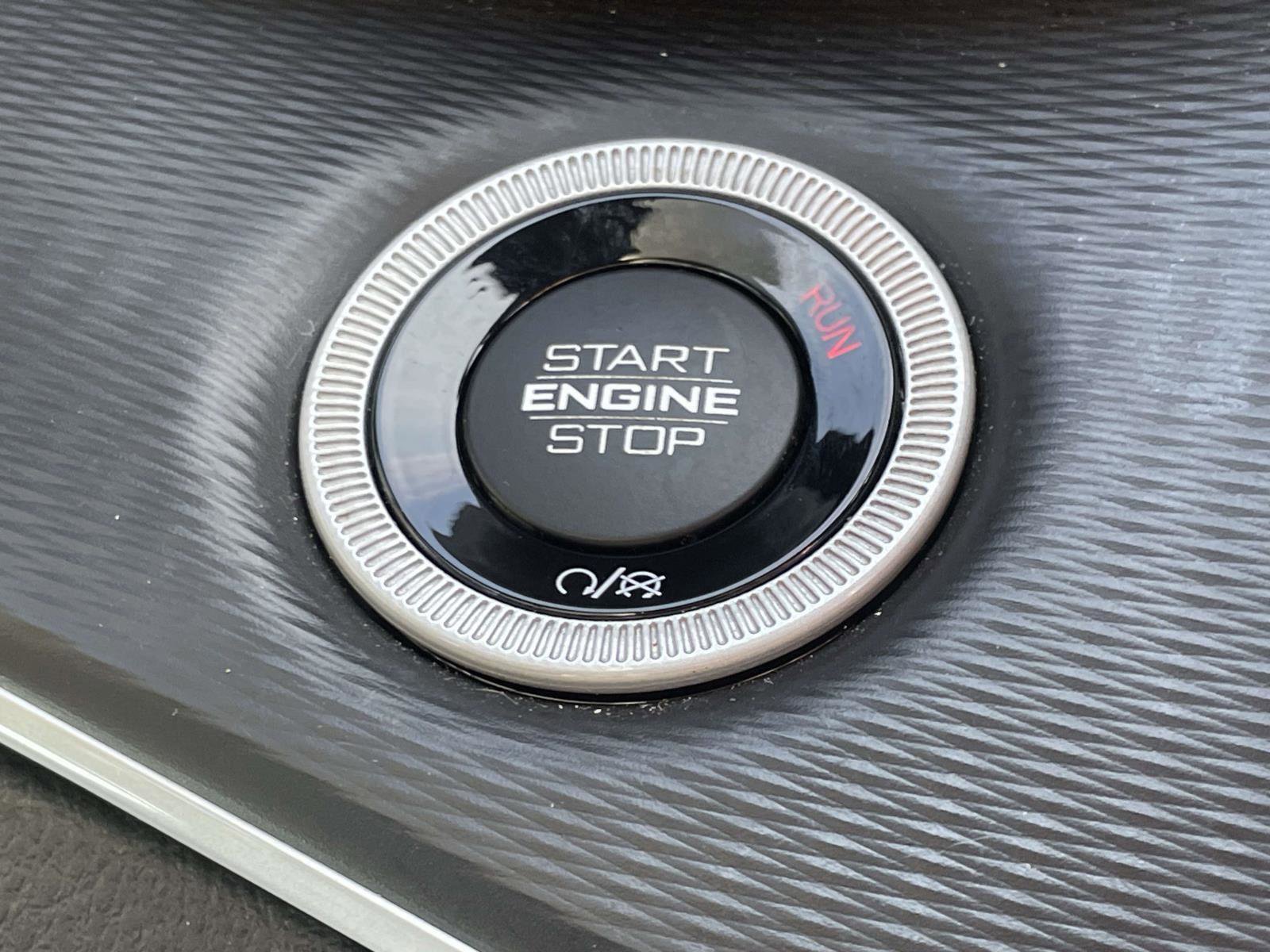 Certified 2023 Jeep Grand Cherokee Altitude image 11