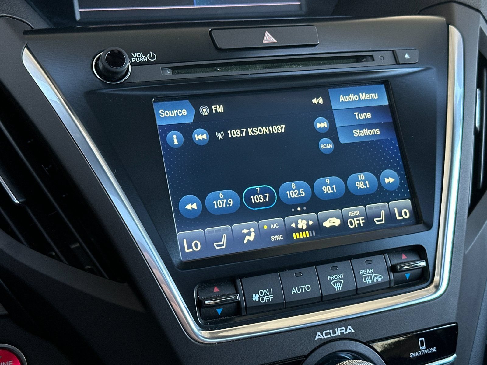 Used 2018 Acura MDX FWD image 18