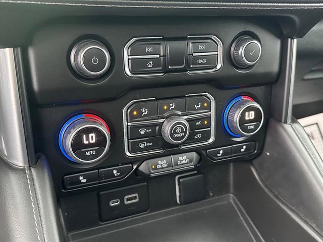 Used 2023 Chevrolet Suburban Z71 image 17