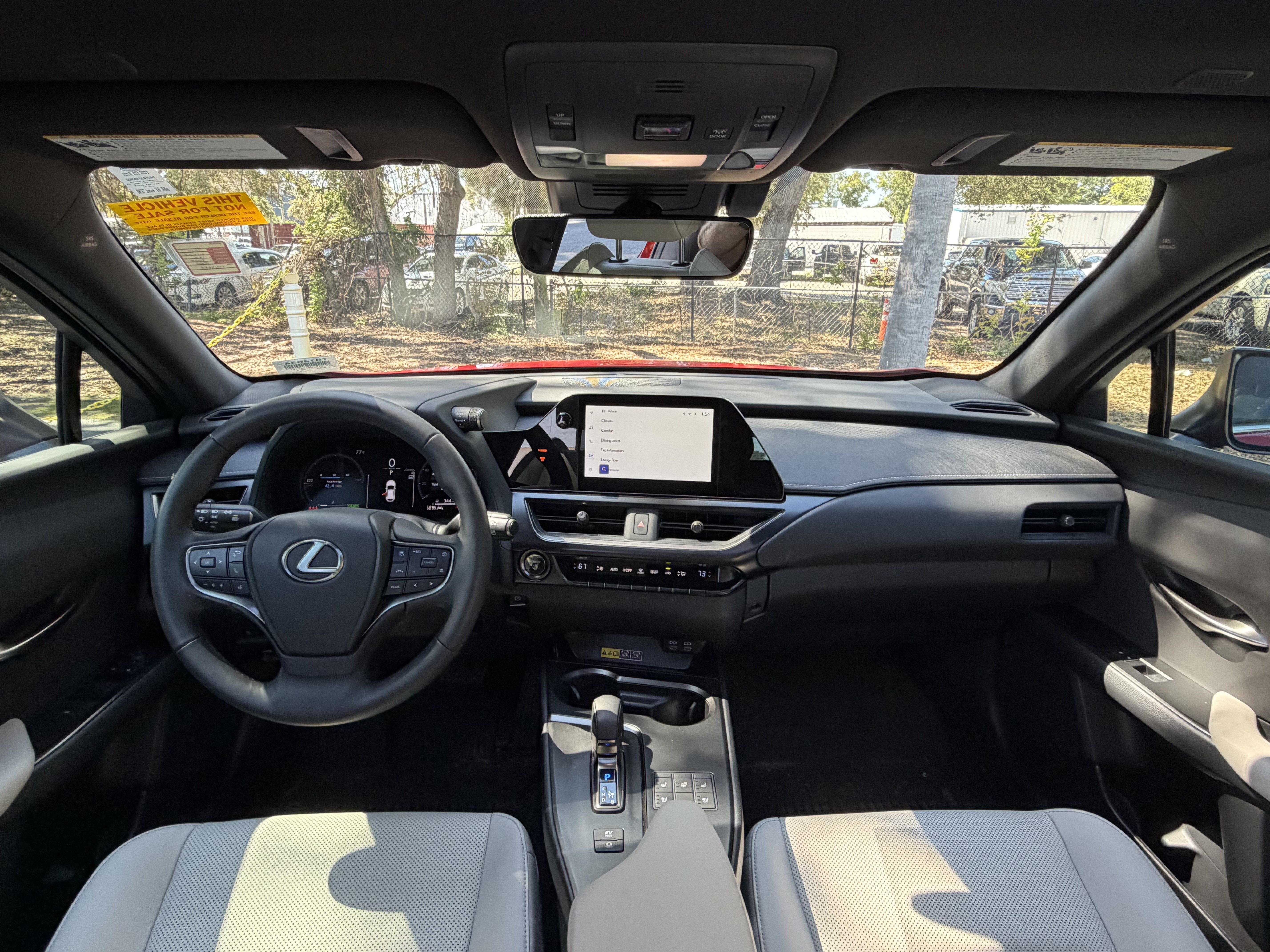 Certified 2025 Lexus UX 300h FWD w/ Accessory Package (Z1) image 33