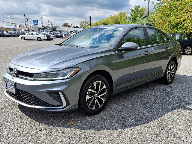Used 2025 Volkswagen Jetta S FWD image 3