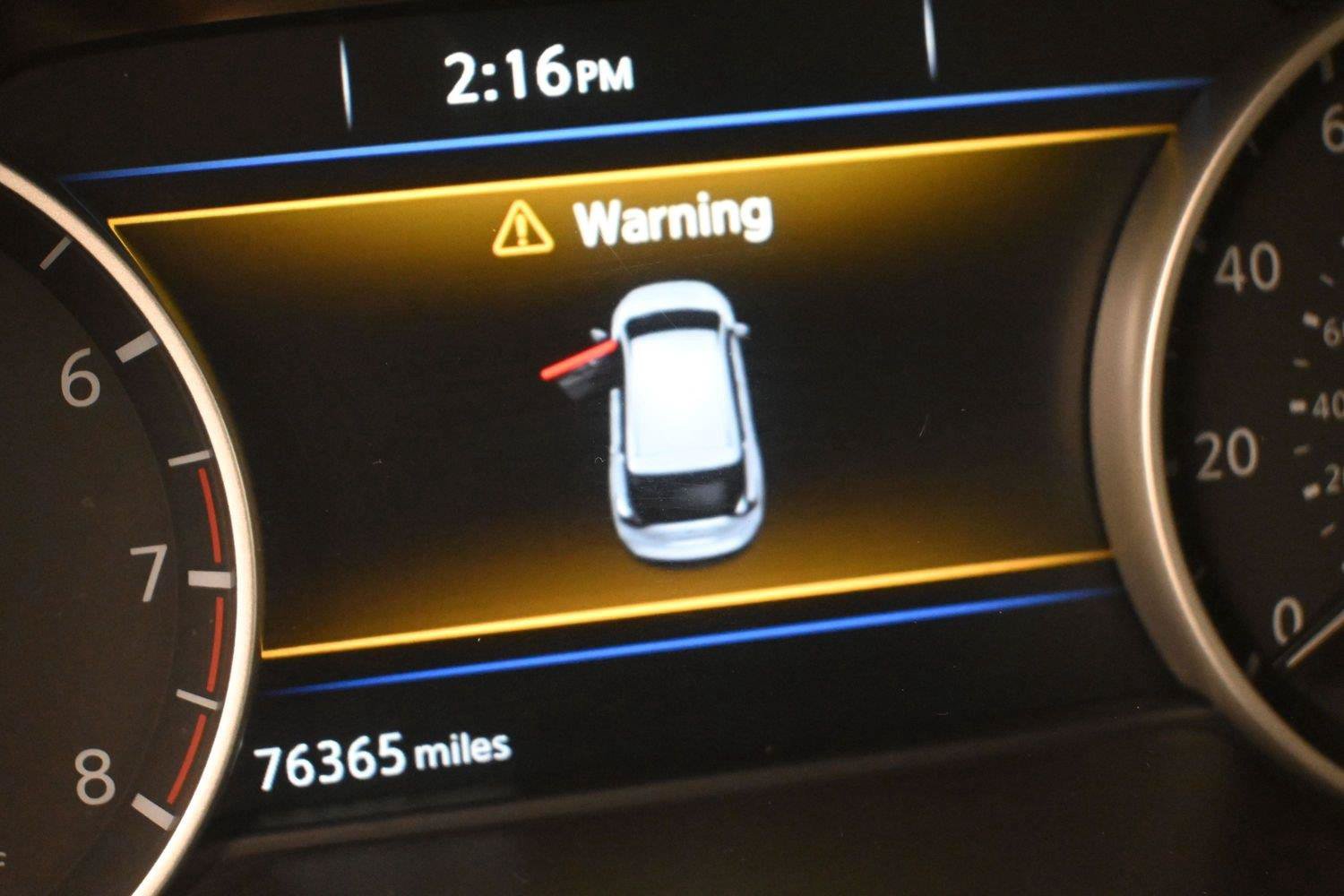 Used 2016 Nissan Murano SV AWD/4WD image 3