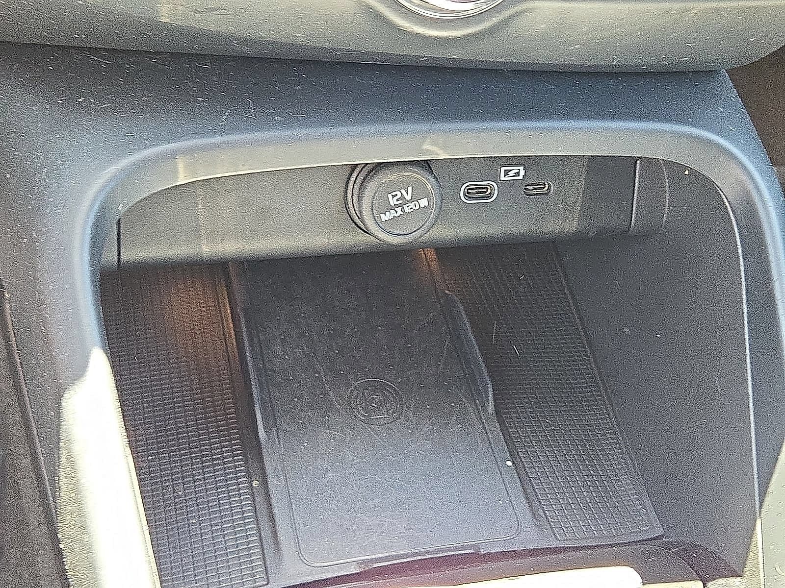 Certified 2023 Volvo XC40 Recharge Plus AWD/4WD image 29