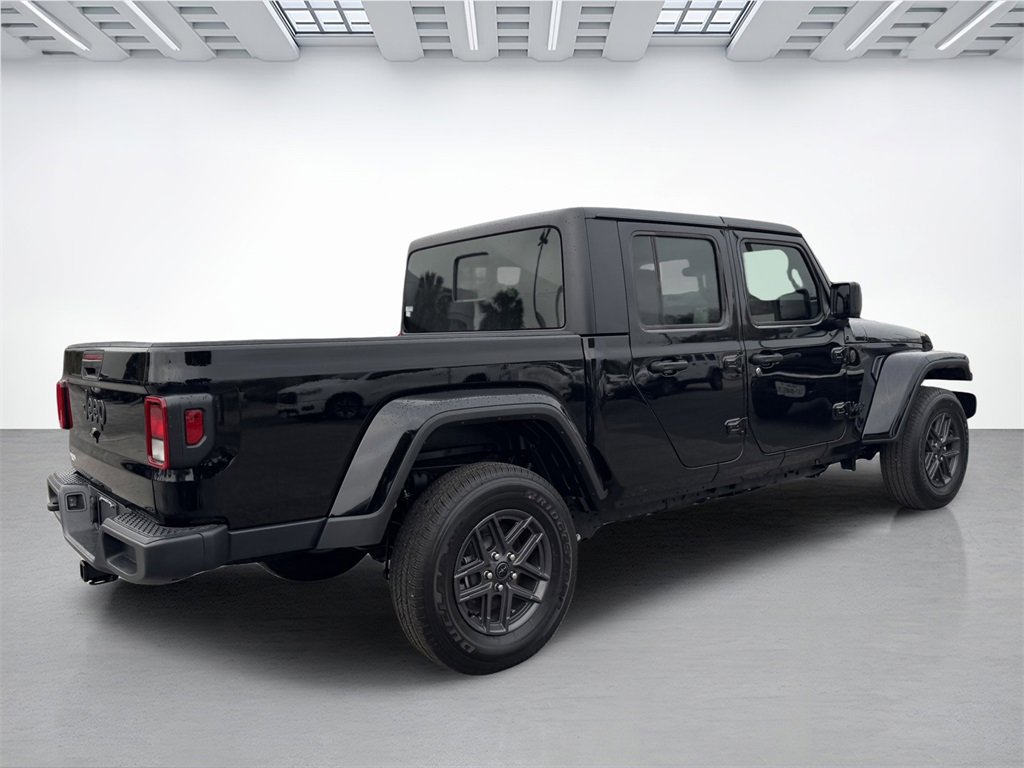 New 2024 Jeep Gladiator Sport image 3