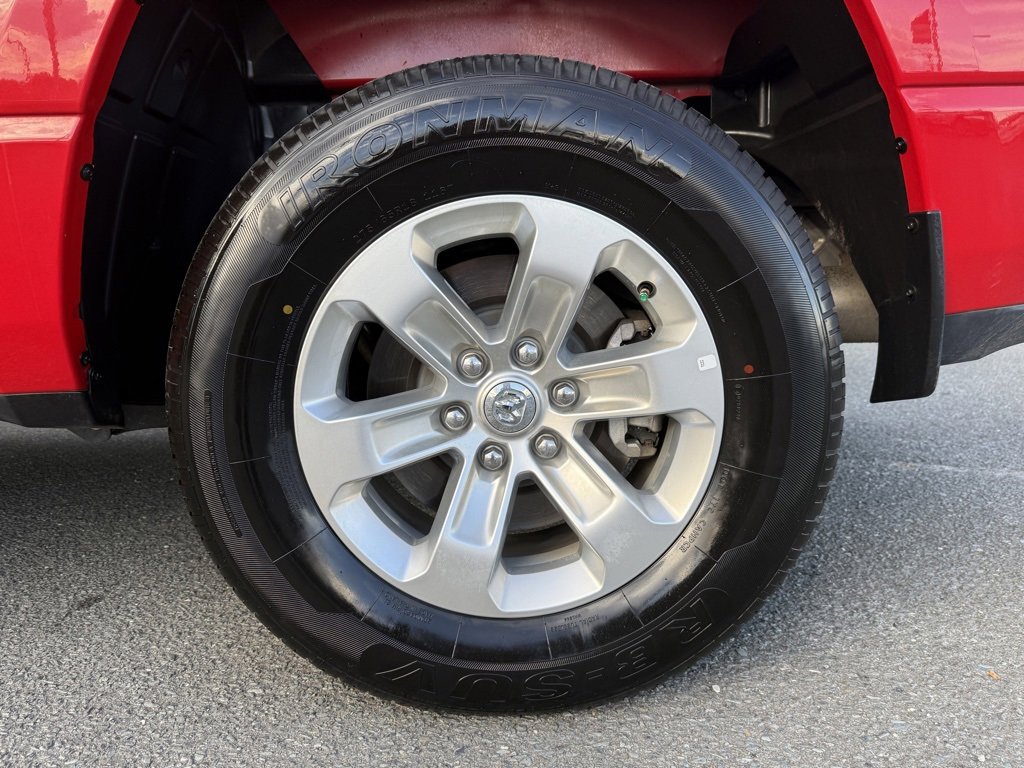 Used 2024 RAM 1500 Laramie image 12