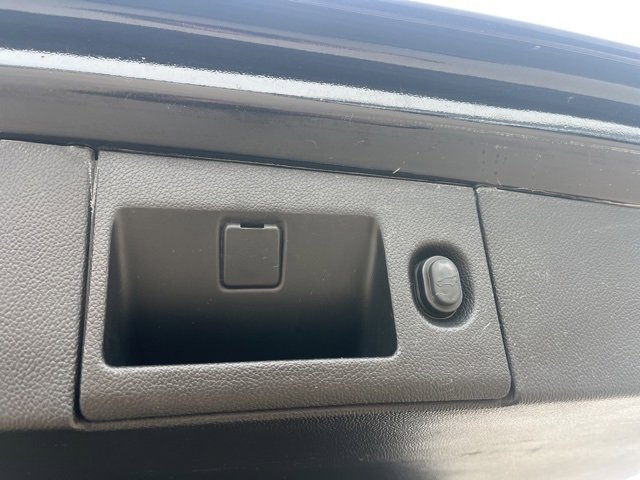 Used 2020 Chevrolet Tahoe Premier w/ Premier Plus Edition image 46