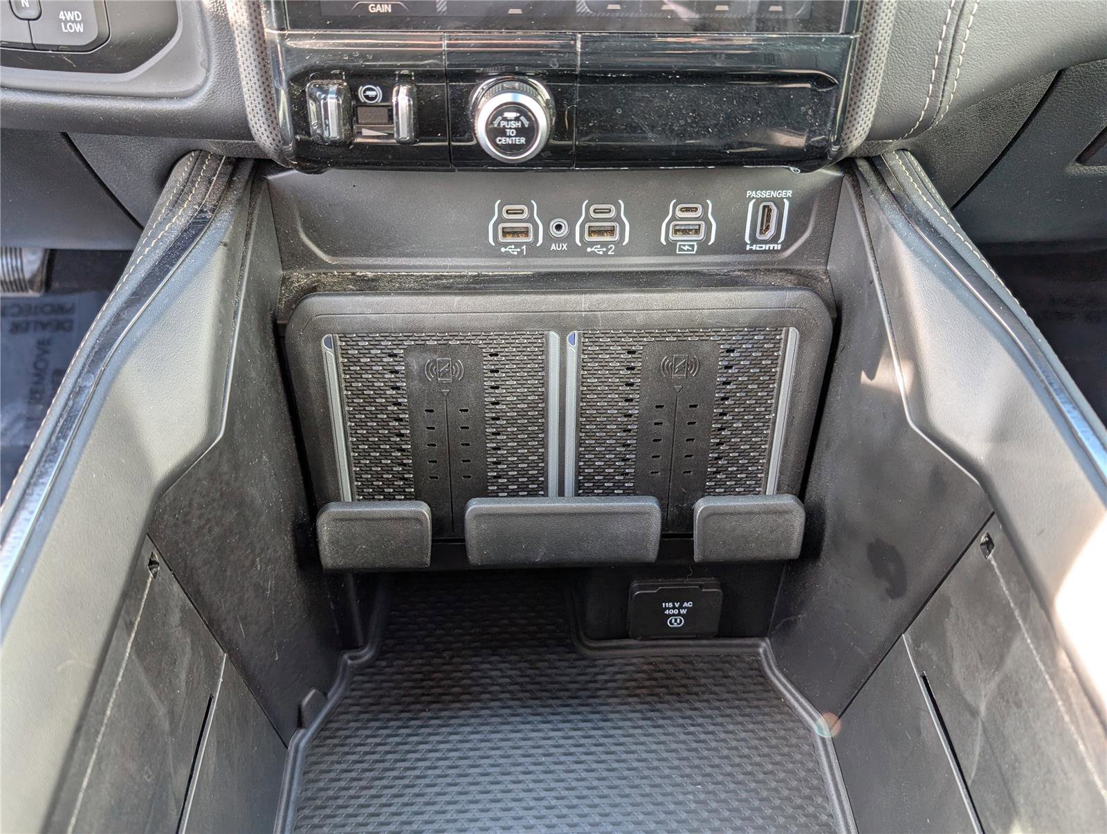 Used 2025 RAM 3500 Limited image 27