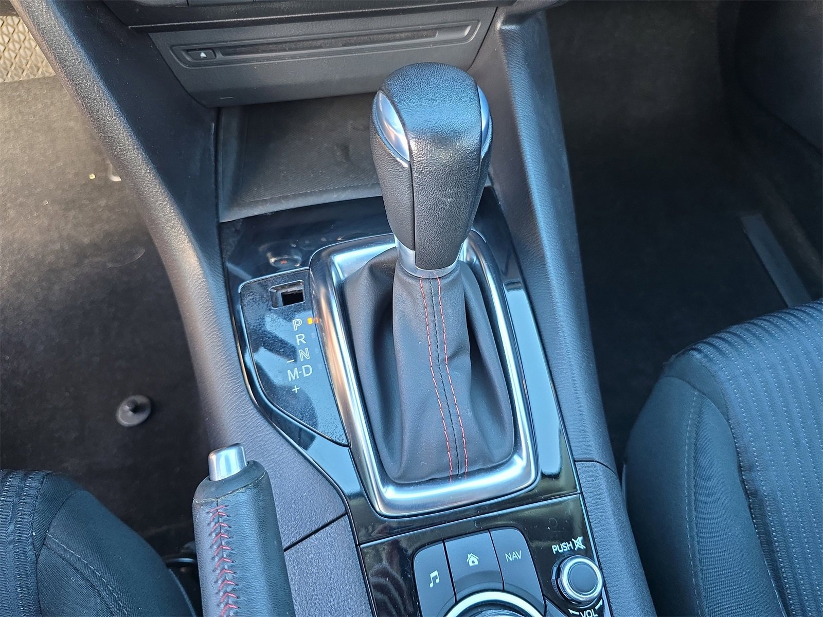 Used 2016 MAZDA MAZDA3 i Touring w/ Popular Equipment Package image 20