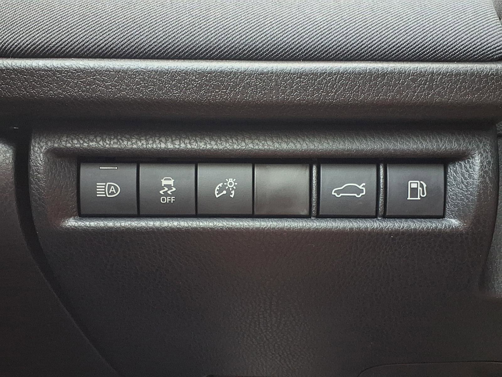 Used 2026 Toyota Camry LE w/ Convenience Package image 21