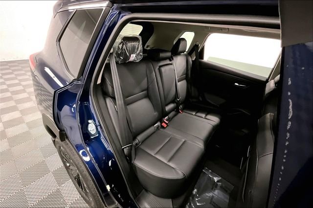 New 2026 Nissan Rogue SV image 34