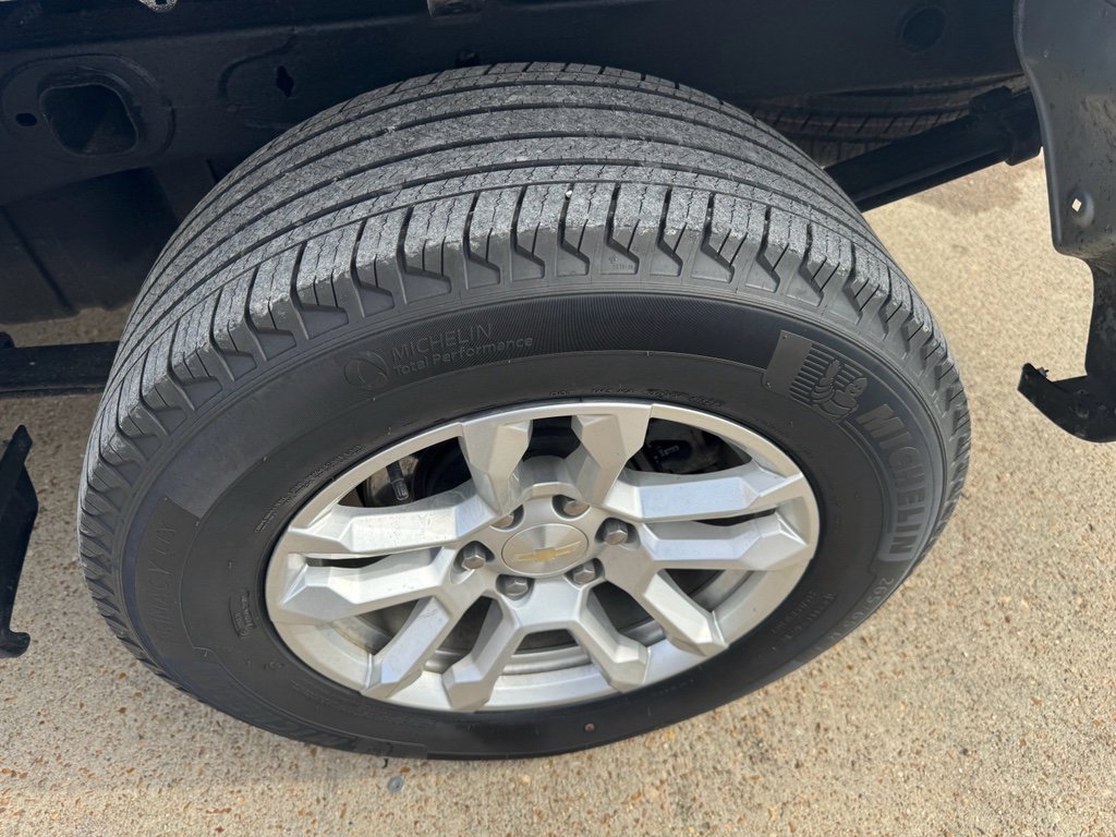 Used 2022 Chevrolet Silverado 1500 LT image 10