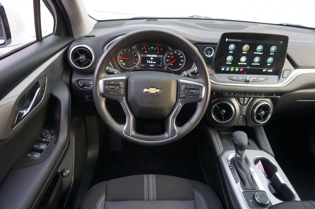 Used 2024 Chevrolet Blazer LT w/ Convenience Package FWD image 12