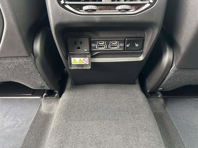 New 2025 Jeep Grand Cherokee Limited w/ Trailer Tow Package image 8