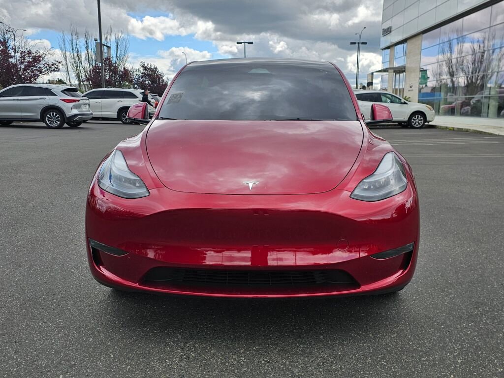 Used 2024 Tesla Model Y Long Range RWD image 2
