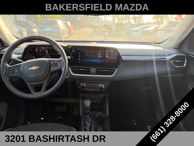 Used 2025 Chevrolet TrailBlazer LS w/ LS Convenience Package FWD image 12