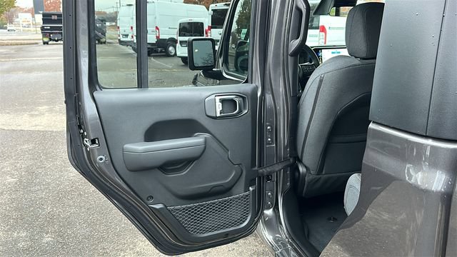 New 2026 Jeep Gladiator Sport AWD/4WD image 18