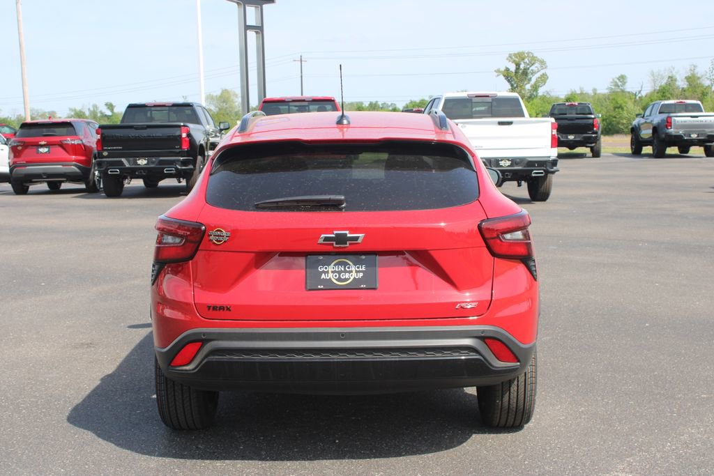 New 2026 Chevrolet Trax RS w/ Sunroof Package image 8