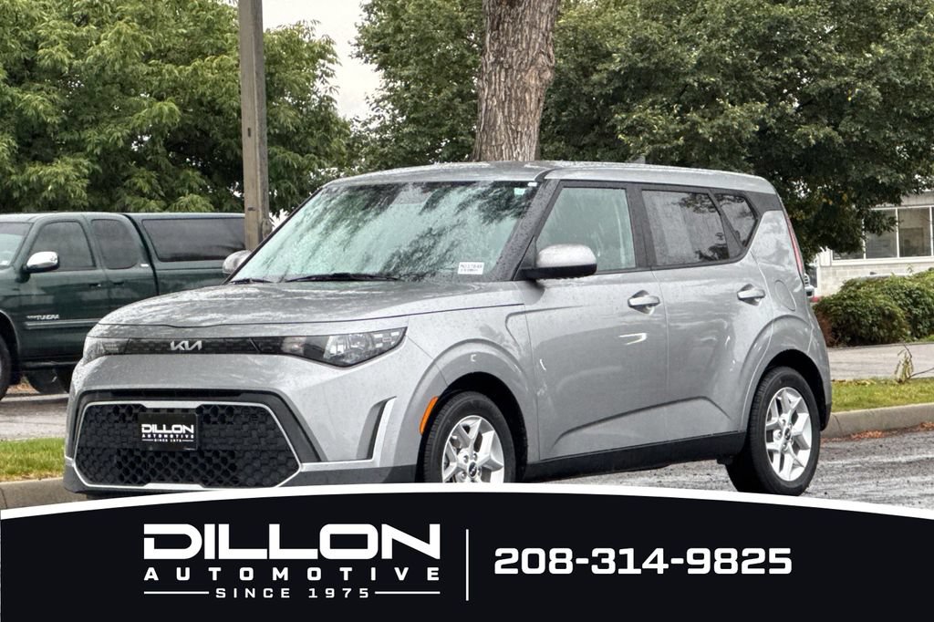 Certified 2023 Kia Soul LX w/ LX Technology Package FWD image 11