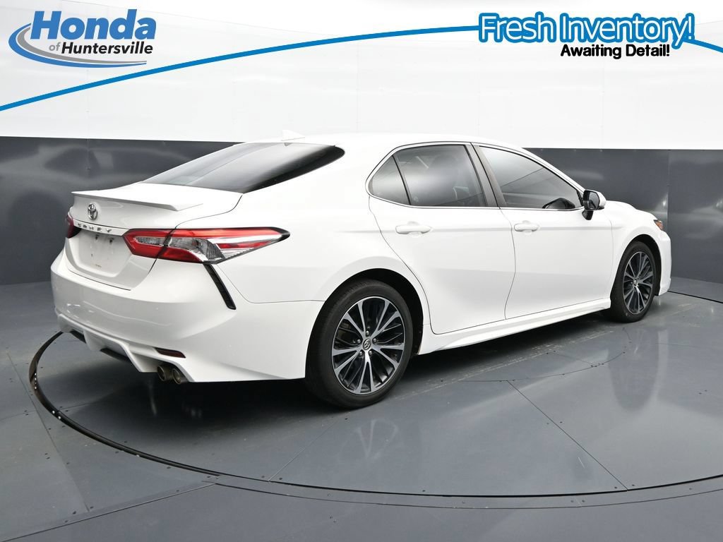 Used 2020 Toyota Camry SE FWD image 10