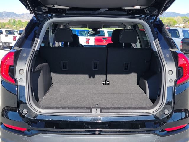 Used 2024 GMC Terrain SLE w/ Elevation Edition AWD/4WD image 13